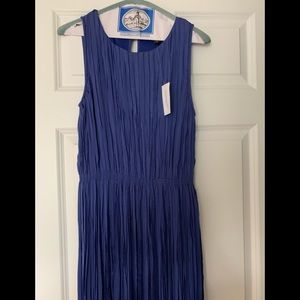 Long sleeveless dress